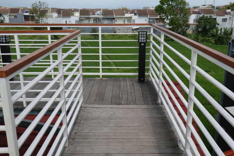Custom Railing Systems